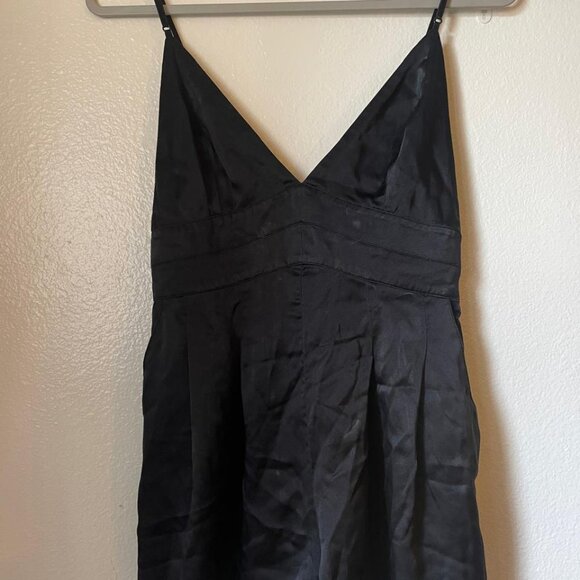 VIAVIA - 100% Silk Playsuit With Chain Strap - Picture 2 of 7